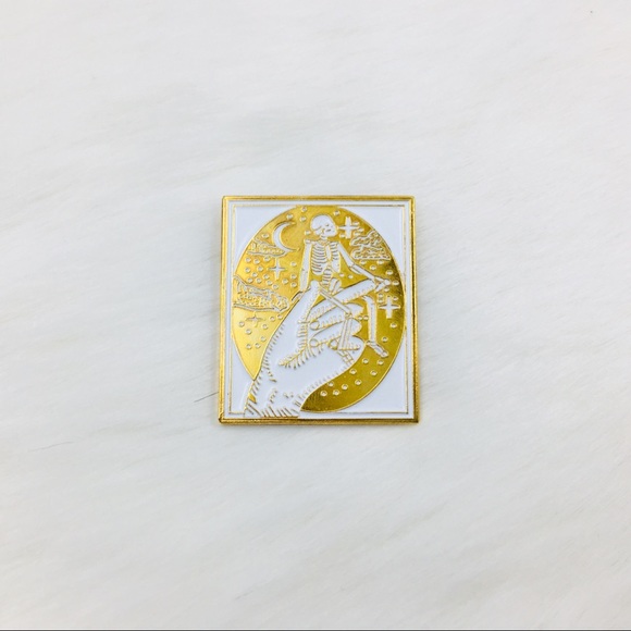 ‼️5 for $25 SALE‼️The Nighttime Skeleton (Gold) - Picture 4 of 5